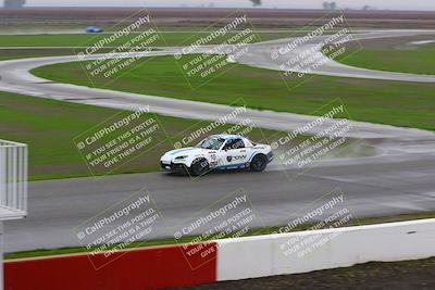 media/Jan-14-2023-CalClub SCCA (Sat) [[d2757389b8]]/Group 1/Qualifying (Front Straight)/
